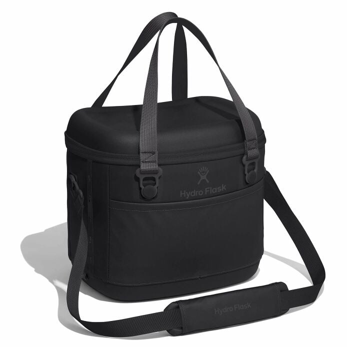 game-day-bundle-k0 12pco001-carryout-cooler-15l-black-angled_1_1.jpg