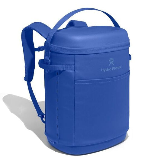 carryouttm-backpack-22-l-o0 18pco382_carryout_backpack_22l_capri_blue_angled_1.jpg