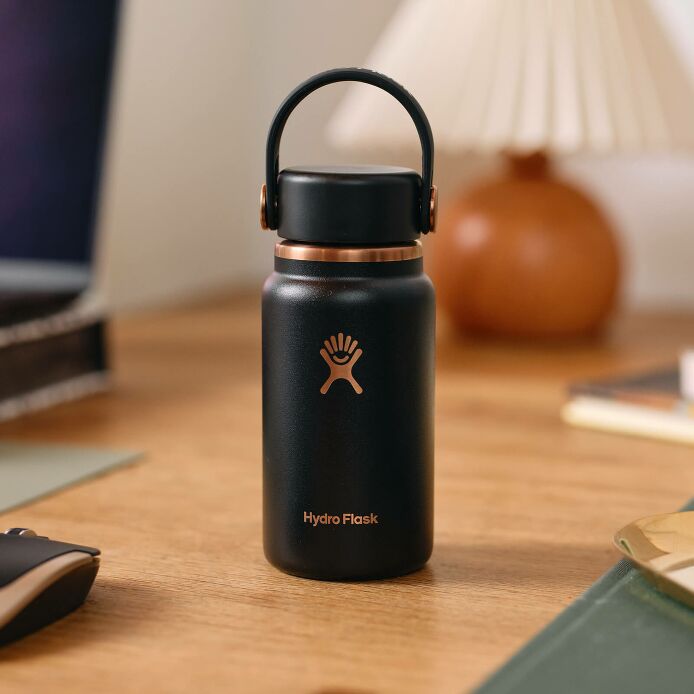 arc-collection-micro-hydro-200-ml-w9 black_-_lifestyle_1.jpeg