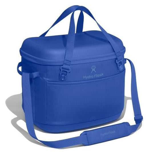 carryouttm-soft-cooler-30-l-c9 cpco382_carryout_cooler_30l_capri_blue_angled_1.jpg