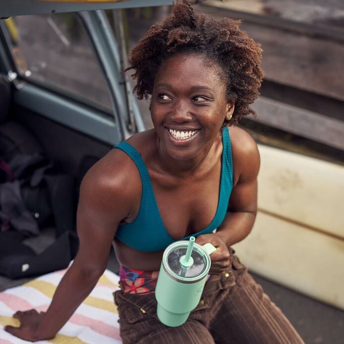 24-oz-travel-tumbler-y0 hf_s26_mcinnis_0259.jpg