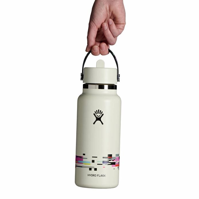 glitch-collection-32-oz-bottle-with-flex-straw-cap-y3 le26-w32-1006-32-oz-wide-flex-straw-cap-glitch-white-hb.jpg