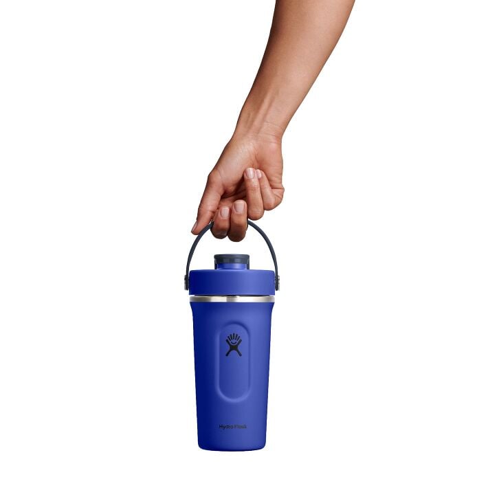 24-oz-insulated-shaker-bottle-r9 mxc24382_24_oz_insulated_shaker_bottle_capri_blue_hb.jpg