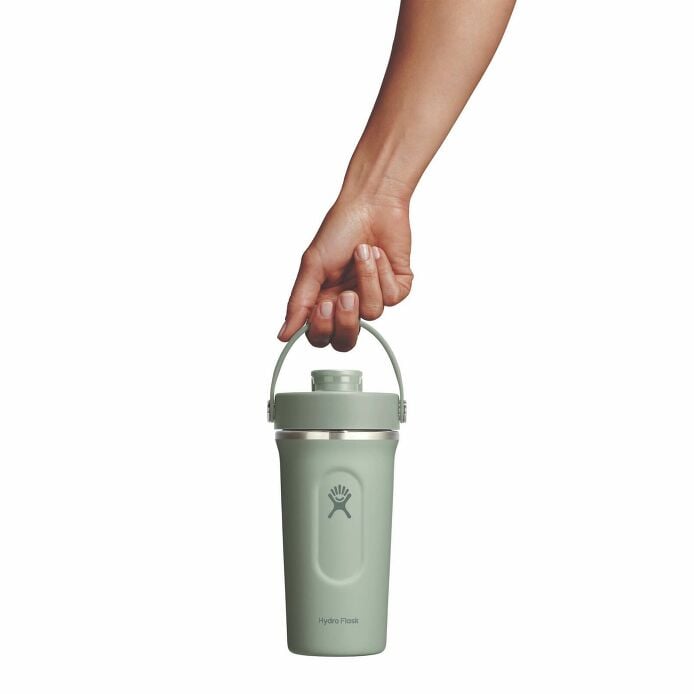 gym-bundle-t2 mxcc24374_24ozinsulatedshakerbottle_agave_hb_1.jpg