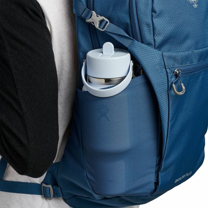24-oz-travel-bottle-with-flex-straw-cap-g5 travelbottle-hb-backpack_1_8_1.jpg
